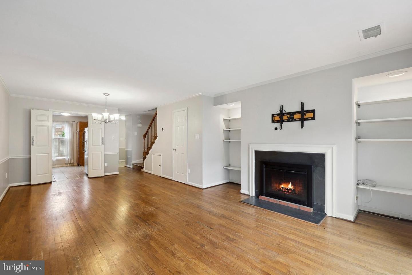 416 W GLEBE RD, ALEXANDRIA, Virginia 22305, 3 Bedrooms Bedrooms, ,2 BathroomsBathrooms,Residential,For sale,416 W GLEBE RD,VAAX2045794 MLS # VAAX2045794