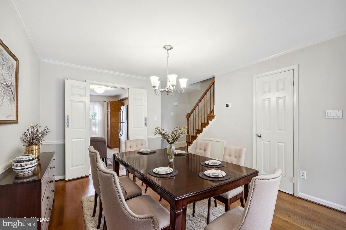 416 W GLEBE RD, ALEXANDRIA, Virginia 22305, 3 Bedrooms Bedrooms, ,2 BathroomsBathrooms,Residential,For sale,416 W GLEBE RD,VAAX2045794 MLS # VAAX2045794
