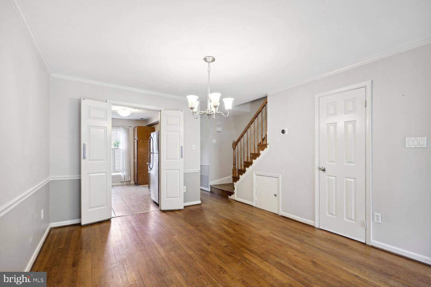416 W GLEBE RD, ALEXANDRIA, Virginia 22305, 3 Bedrooms Bedrooms, ,2 BathroomsBathrooms,Residential,For sale,416 W GLEBE RD,VAAX2045794 MLS # VAAX2045794