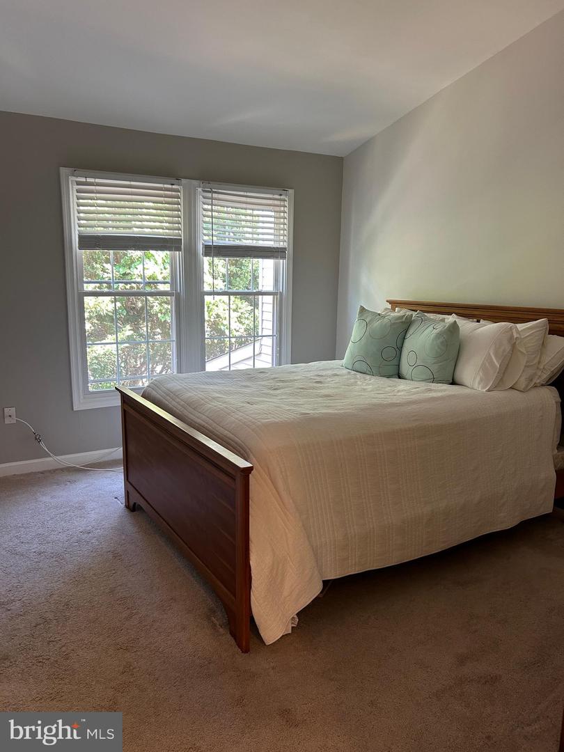 15496 TRAVAILER CT, WOODBRIDGE, Virginia 22193, 4 Bedrooms Bedrooms, ,3 BathroomsBathrooms,Residential,For sale,15496 TRAVAILER CT,VAPW2095706 MLS # VAPW2095706