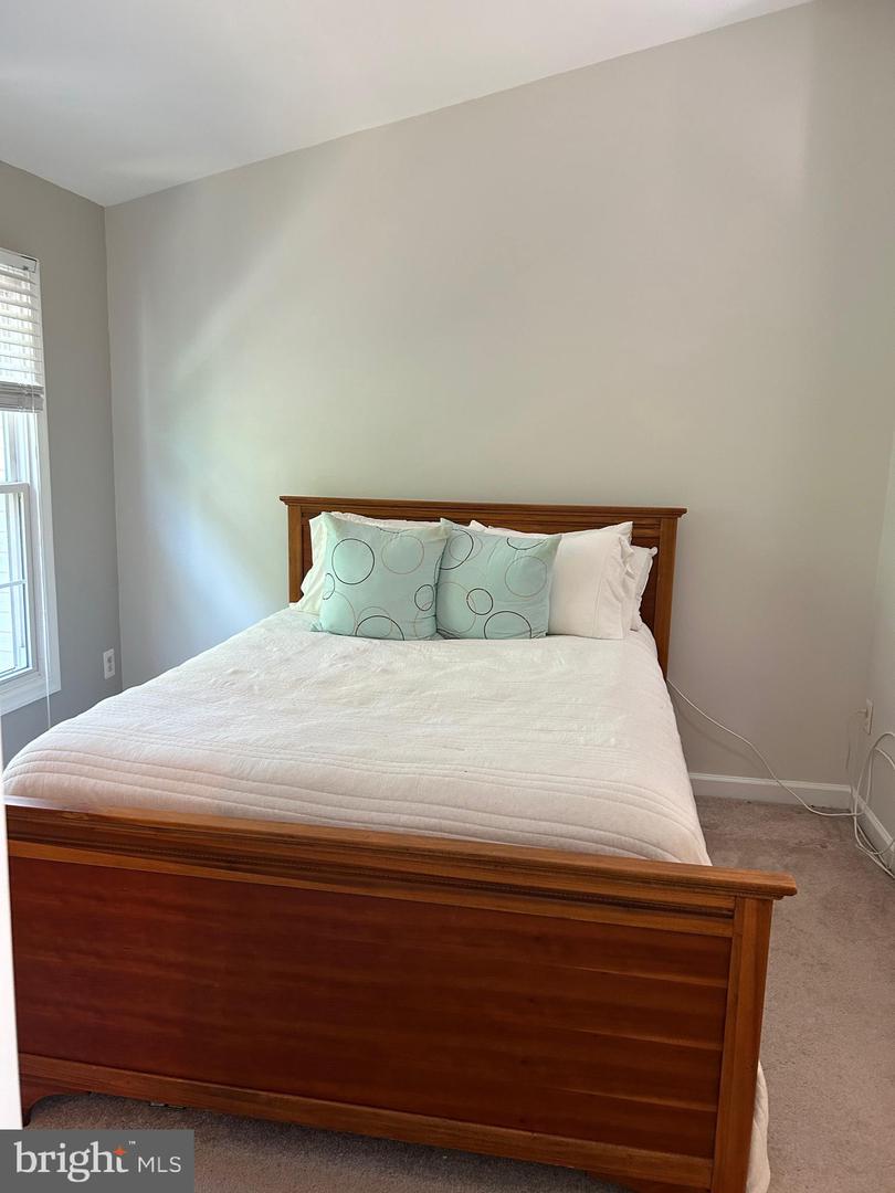 15496 TRAVAILER CT, WOODBRIDGE, Virginia 22193, 4 Bedrooms Bedrooms, ,3 BathroomsBathrooms,Residential,For sale,15496 TRAVAILER CT,VAPW2095706 MLS # VAPW2095706