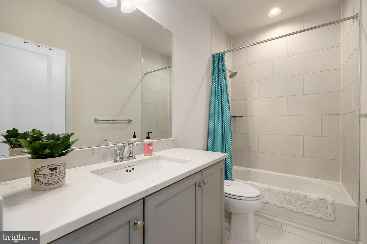 42271 OTTER CREEK TER, ASHBURN, Virginia 20148, 3 Bedrooms Bedrooms, ,3 BathroomsBathrooms,Residential,For sale,42271 OTTER CREEK TER,VALO2098078 MLS # VALO2098078