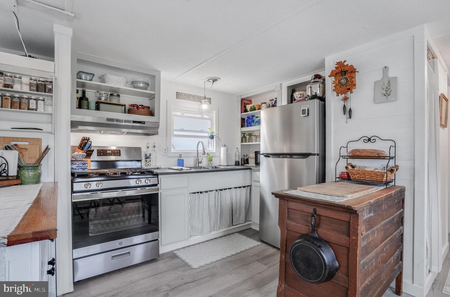 20422 SAXIS RD, SAXIS, Virginia 23427, 2 Bedrooms Bedrooms, ,1 BathroomBathrooms,Residential,For sale,20422 SAXIS RD,VAAC2001900 MLS # VAAC2001900