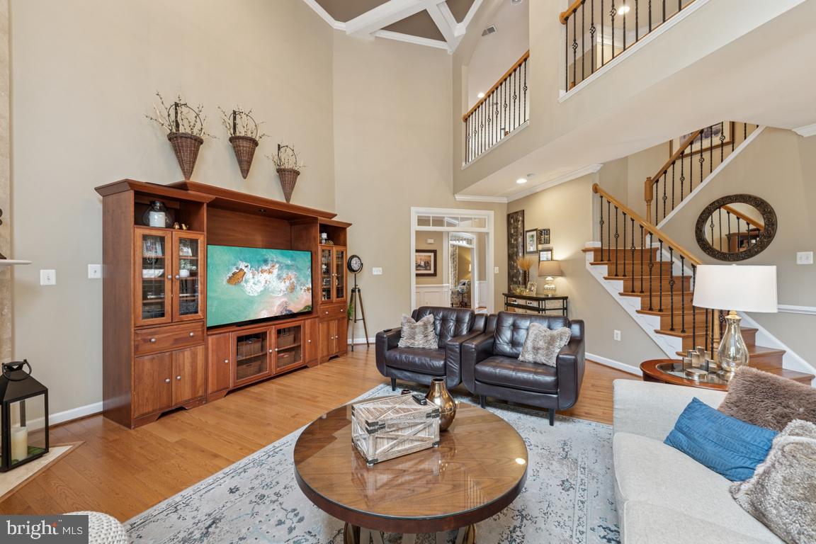 4872 AUTUMN GLORY WAY, CHANTILLY, Virginia 20151, 4 Bedrooms Bedrooms, ,4 BathroomsBathrooms,Residential,For sale,4872 AUTUMN GLORY WAY,VAFX2243714 MLS # VAFX2243714