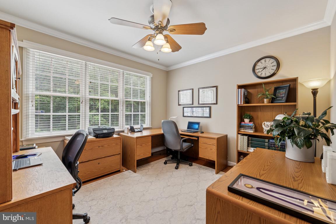 4872 AUTUMN GLORY WAY, CHANTILLY, Virginia 20151, 4 Bedrooms Bedrooms, ,4 BathroomsBathrooms,Residential,For sale,4872 AUTUMN GLORY WAY,VAFX2243714 MLS # VAFX2243714