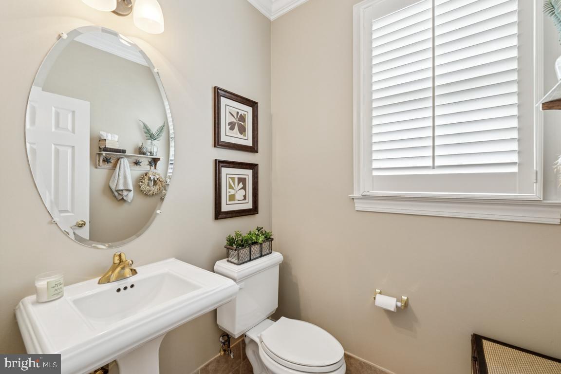 4872 AUTUMN GLORY WAY, CHANTILLY, Virginia 20151, 4 Bedrooms Bedrooms, ,4 BathroomsBathrooms,Residential,For sale,4872 AUTUMN GLORY WAY,VAFX2243714 MLS # VAFX2243714