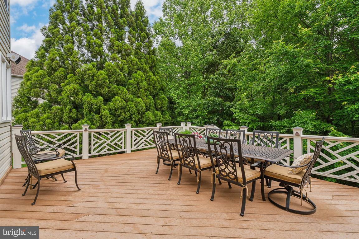 4872 AUTUMN GLORY WAY, CHANTILLY, Virginia 20151, 4 Bedrooms Bedrooms, ,4 BathroomsBathrooms,Residential,For sale,4872 AUTUMN GLORY WAY,VAFX2243714 MLS # VAFX2243714