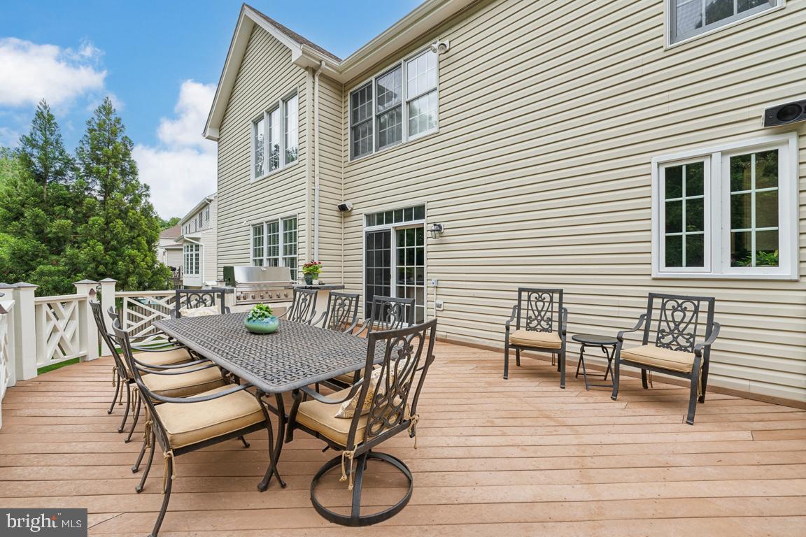 4872 AUTUMN GLORY WAY, CHANTILLY, Virginia 20151, 4 Bedrooms Bedrooms, ,4 BathroomsBathrooms,Residential,For sale,4872 AUTUMN GLORY WAY,VAFX2243714 MLS # VAFX2243714