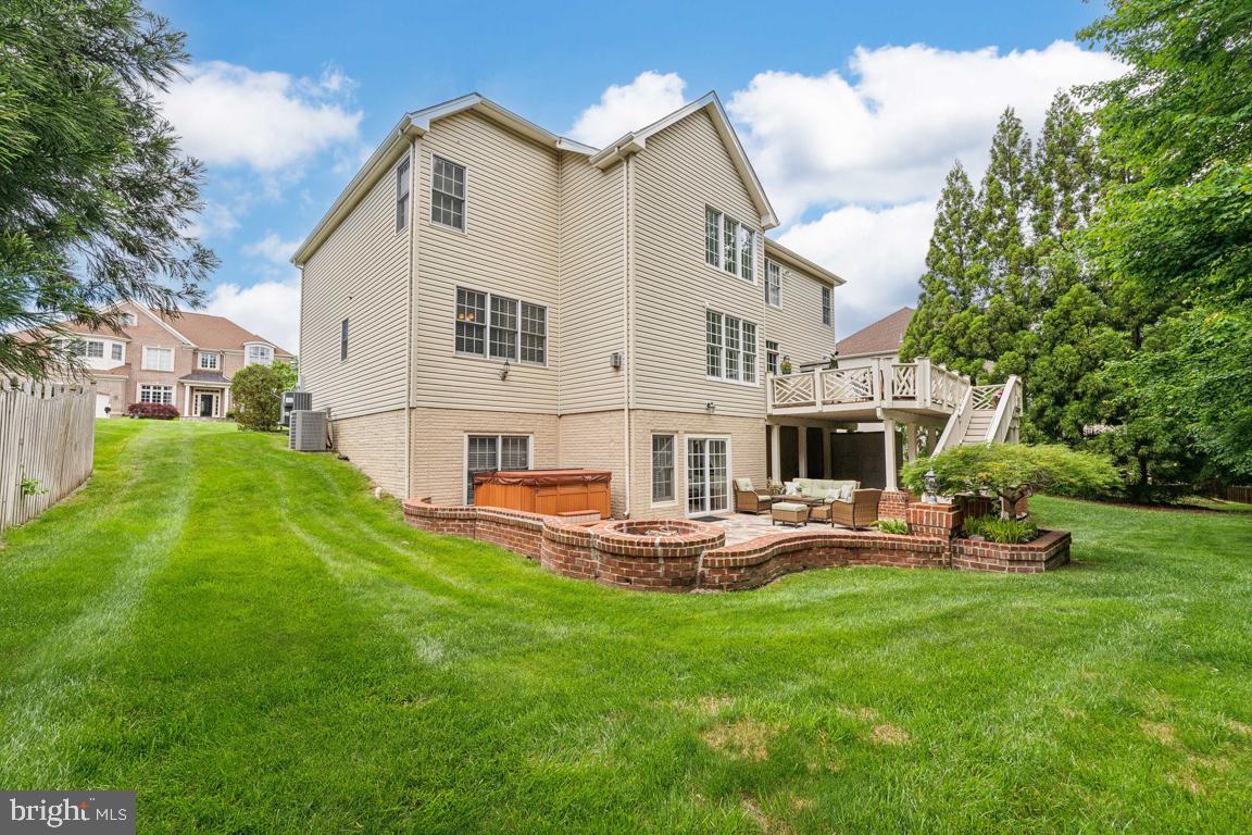4872 AUTUMN GLORY WAY, CHANTILLY, Virginia 20151, 4 Bedrooms Bedrooms, ,4 BathroomsBathrooms,Residential,For sale,4872 AUTUMN GLORY WAY,VAFX2243714 MLS # VAFX2243714
