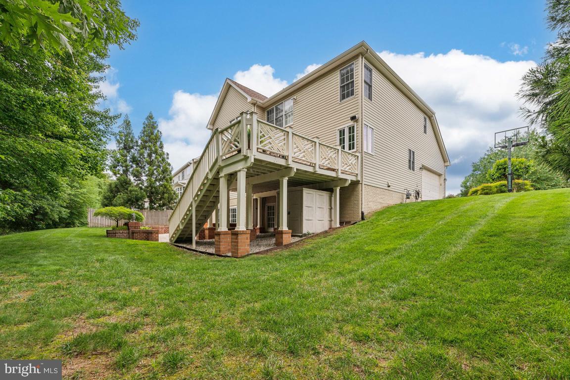 4872 AUTUMN GLORY WAY, CHANTILLY, Virginia 20151, 4 Bedrooms Bedrooms, ,4 BathroomsBathrooms,Residential,For sale,4872 AUTUMN GLORY WAY,VAFX2243714 MLS # VAFX2243714