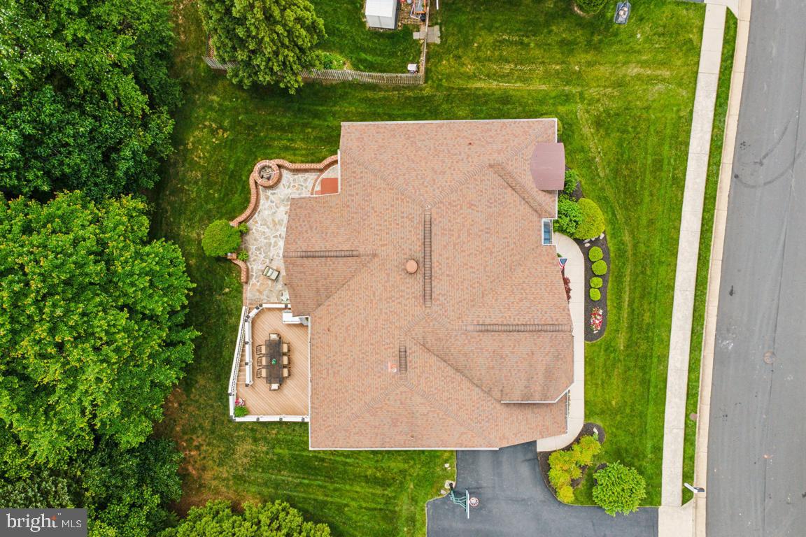 4872 AUTUMN GLORY WAY, CHANTILLY, Virginia 20151, 4 Bedrooms Bedrooms, ,4 BathroomsBathrooms,Residential,For sale,4872 AUTUMN GLORY WAY,VAFX2243714 MLS # VAFX2243714