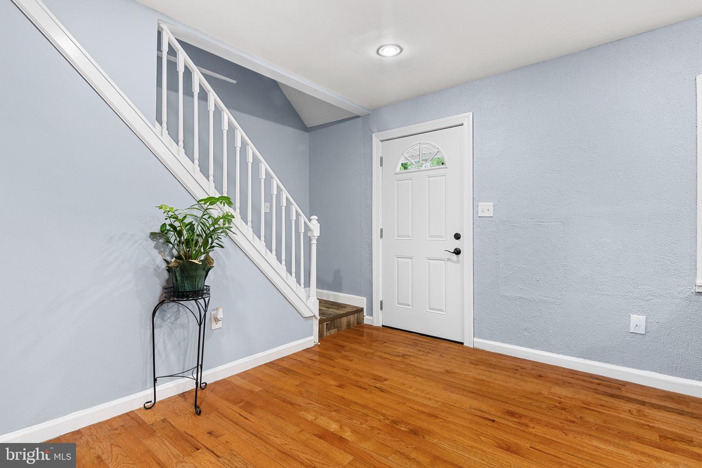 2322 FORT DR, ALEXANDRIA, Virginia 22303, 6 Bedrooms Bedrooms, ,3 BathroomsBathrooms,Residential,For sale,2322 FORT DR,VAFX2243730 MLS # VAFX2243730