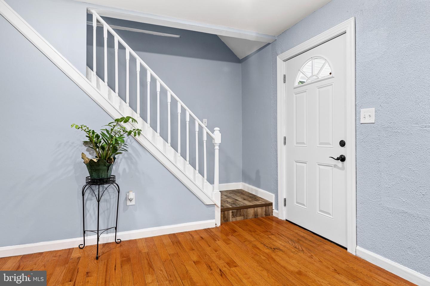 2322 FORT DR, ALEXANDRIA, Virginia 22303, 6 Bedrooms Bedrooms, ,3 BathroomsBathrooms,Residential,For sale,2322 FORT DR,VAFX2243730 MLS # VAFX2243730