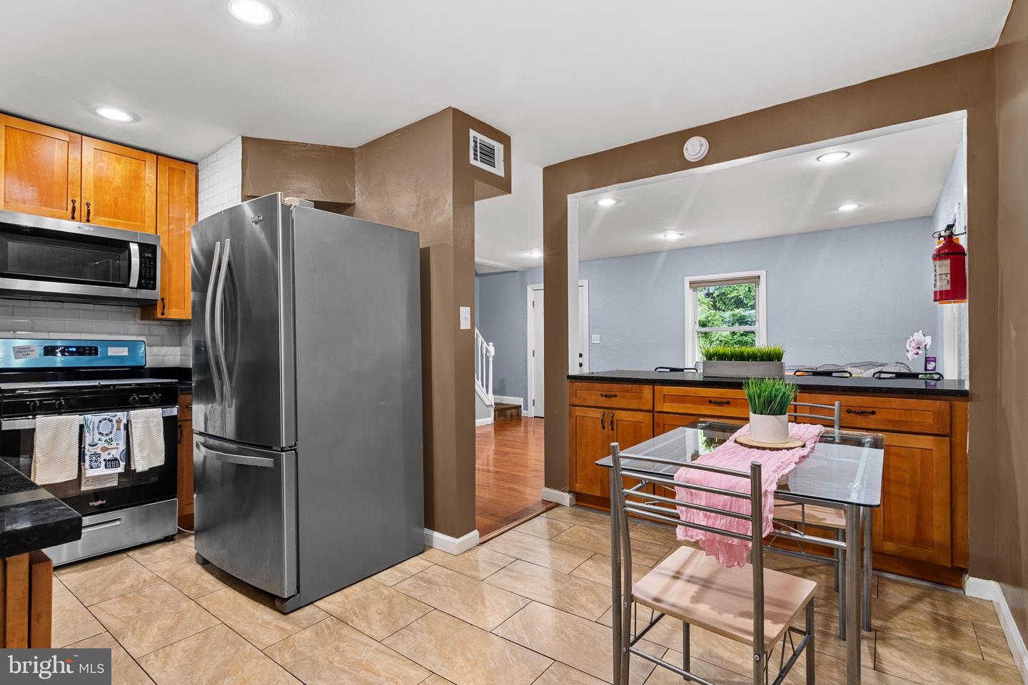 2322 FORT DR, ALEXANDRIA, Virginia 22303, 6 Bedrooms Bedrooms, ,3 BathroomsBathrooms,Residential,For sale,2322 FORT DR,VAFX2243730 MLS # VAFX2243730