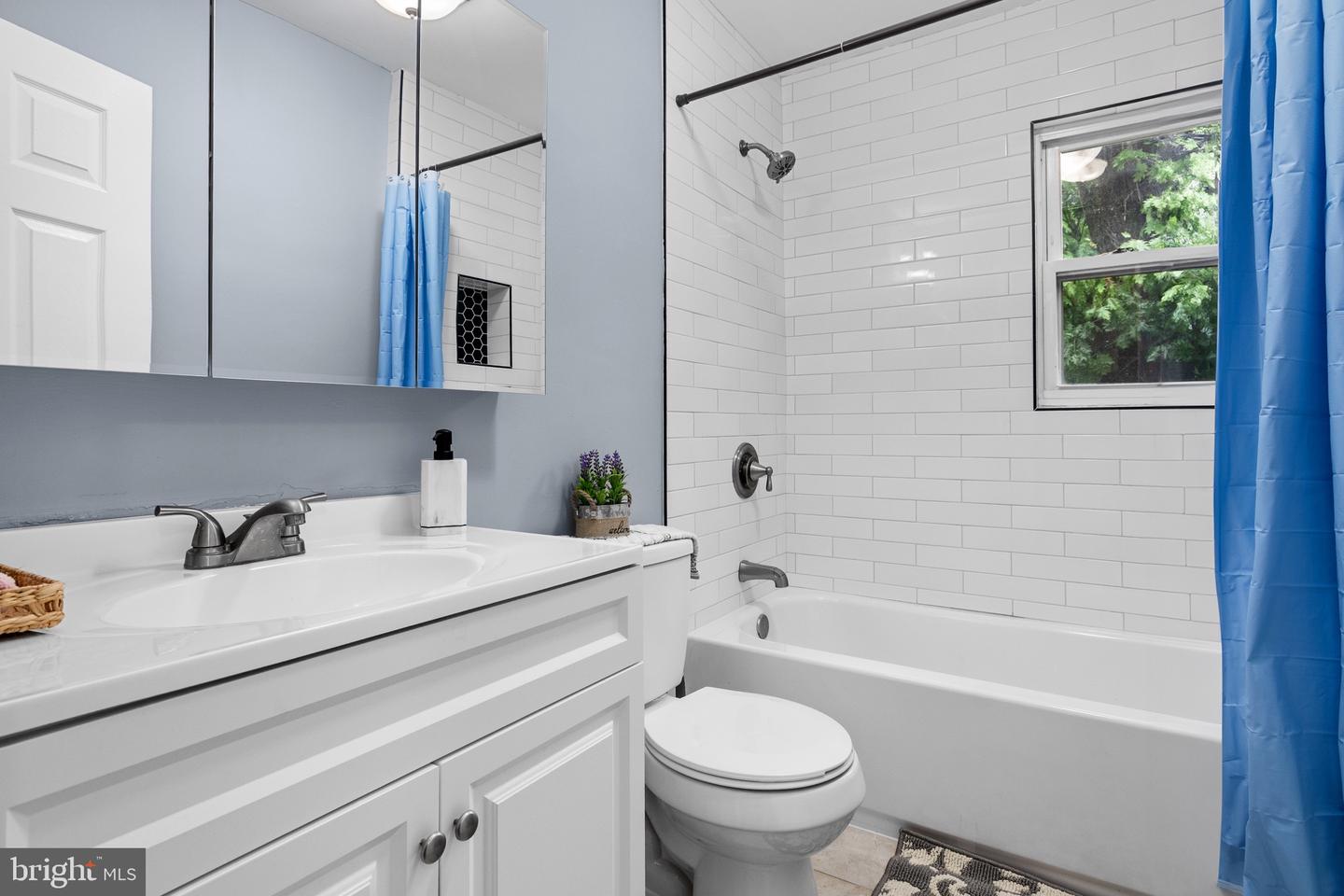 2322 FORT DR, ALEXANDRIA, Virginia 22303, 6 Bedrooms Bedrooms, ,3 BathroomsBathrooms,Residential,For sale,2322 FORT DR,VAFX2243730 MLS # VAFX2243730