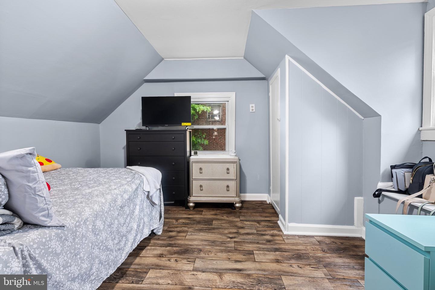 2322 FORT DR, ALEXANDRIA, Virginia 22303, 6 Bedrooms Bedrooms, ,3 BathroomsBathrooms,Residential,For sale,2322 FORT DR,VAFX2243730 MLS # VAFX2243730