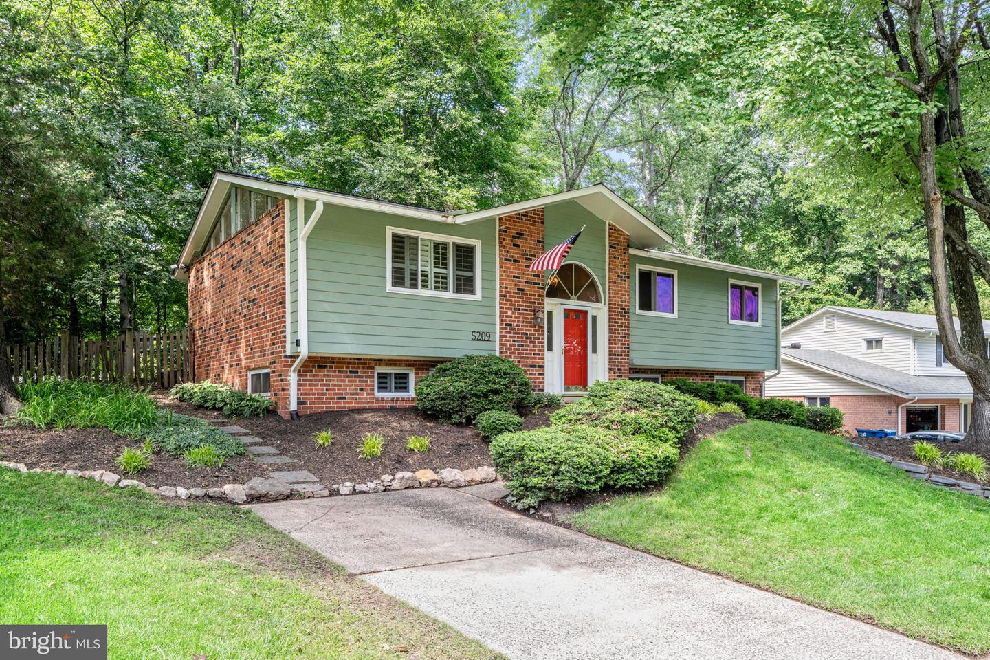5209 STONINGTON DR, FAIRFAX, Virginia 22032, 4 Bedrooms Bedrooms, ,2 BathroomsBathrooms,Residential,For sale,5209 STONINGTON DR,VAFX2243740 MLS # VAFX2243740