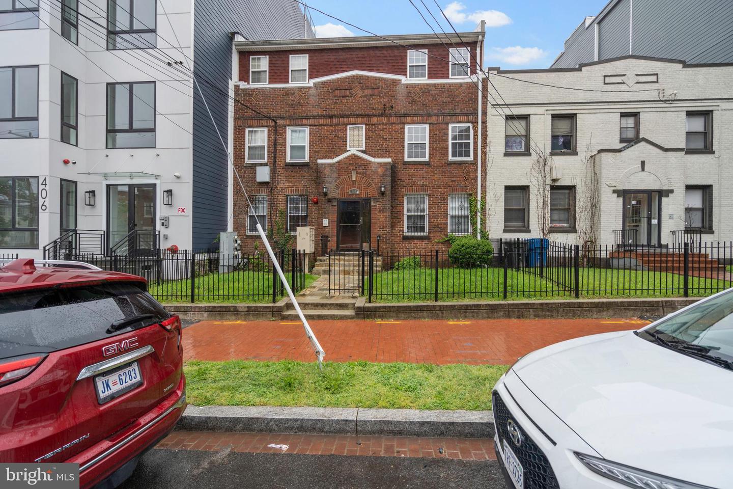 408 KENNEDY ST NW #202, WASHINGTON, District Of Columbia 20011, 2 Bedrooms Bedrooms, ,2 BathroomsBathrooms,Residential,For sale,408 KENNEDY ST NW #202,DCDC2202874 MLS # DCDC2202874