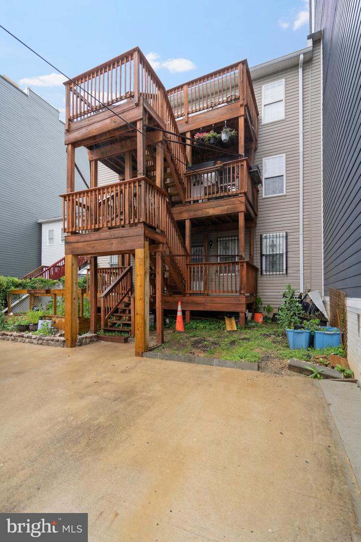 408 KENNEDY ST NW #202, WASHINGTON, District Of Columbia 20011, 2 Bedrooms Bedrooms, ,2 BathroomsBathrooms,Residential,For sale,408 KENNEDY ST NW #202,DCDC2202874 MLS # DCDC2202874