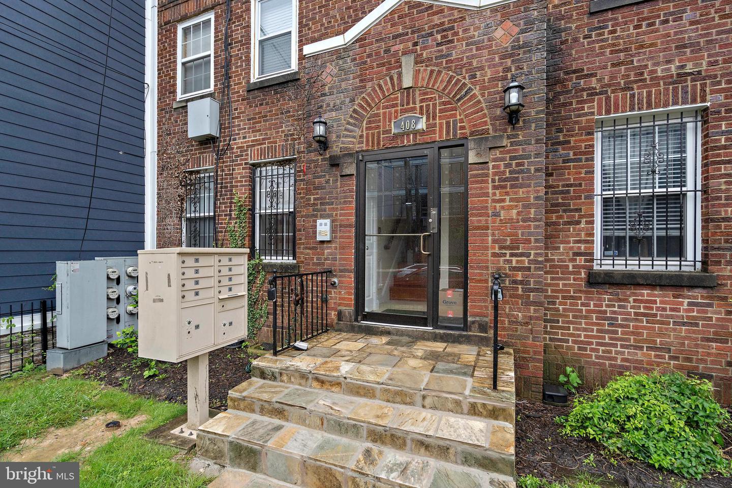 408 KENNEDY ST NW #202, WASHINGTON, District Of Columbia 20011, 2 Bedrooms Bedrooms, ,2 BathroomsBathrooms,Residential,For sale,408 KENNEDY ST NW #202,DCDC2202874 MLS # DCDC2202874