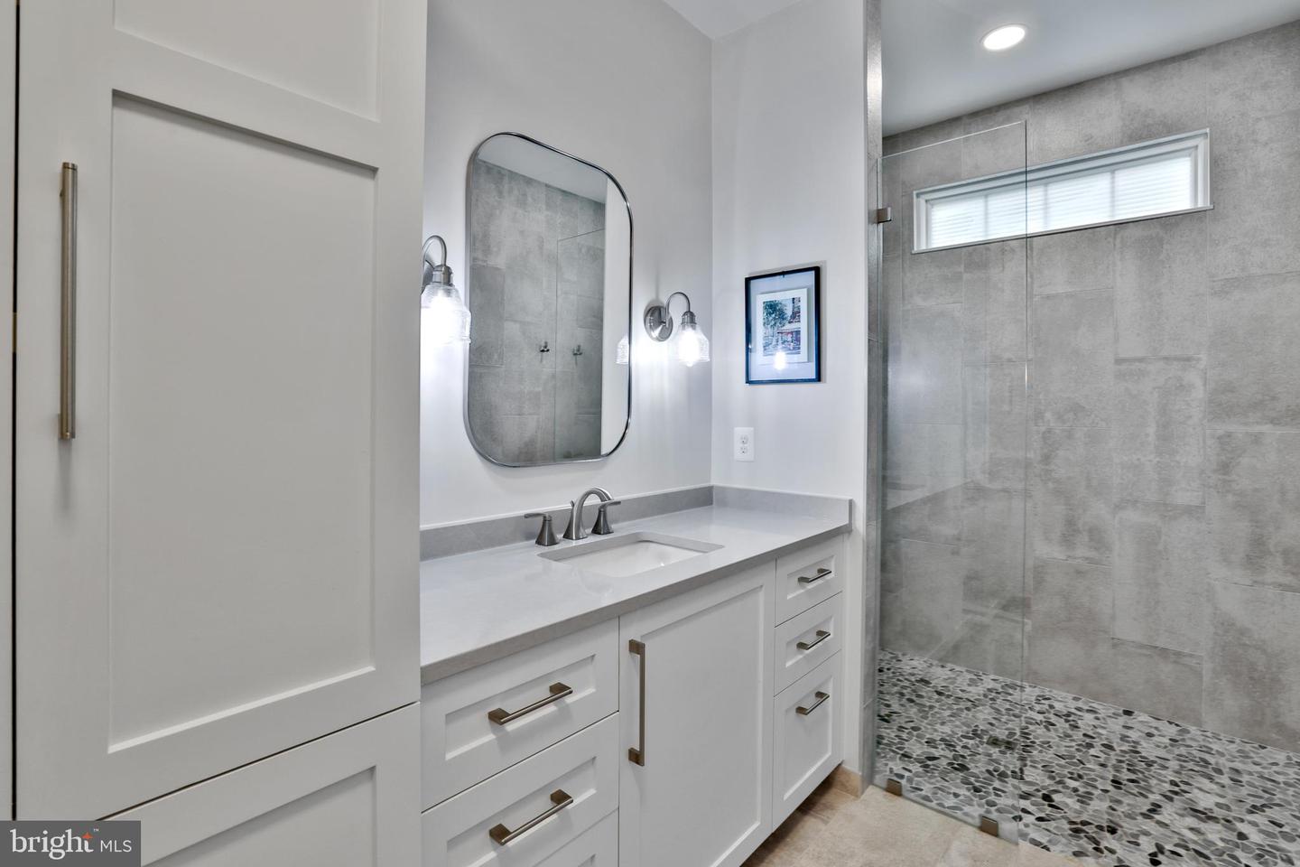 20464 WALSHEID TER, ASHBURN, Virginia 20147, 3 Bedrooms Bedrooms, ,2 BathroomsBathrooms,Residential,For sale,20464 WALSHEID TER,VALO2098118 MLS # VALO2098118