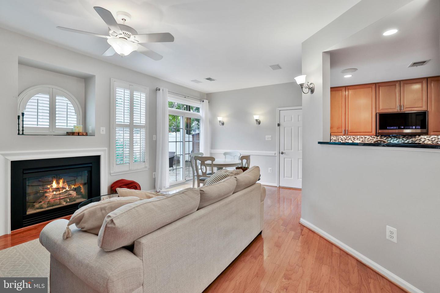 20464 WALSHEID TER, ASHBURN, Virginia 20147, 3 Bedrooms Bedrooms, ,2 BathroomsBathrooms,Residential,For sale,20464 WALSHEID TER,VALO2098118 MLS # VALO2098118