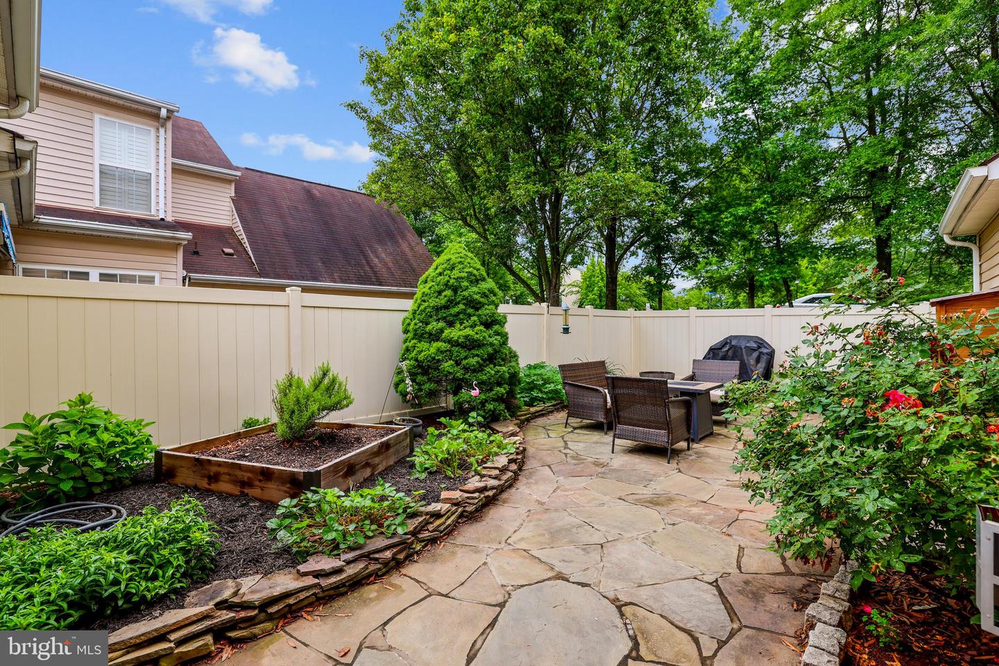 20464 WALSHEID TER, ASHBURN, Virginia 20147, 3 Bedrooms Bedrooms, ,2 BathroomsBathrooms,Residential,For sale,20464 WALSHEID TER,VALO2098118 MLS # VALO2098118