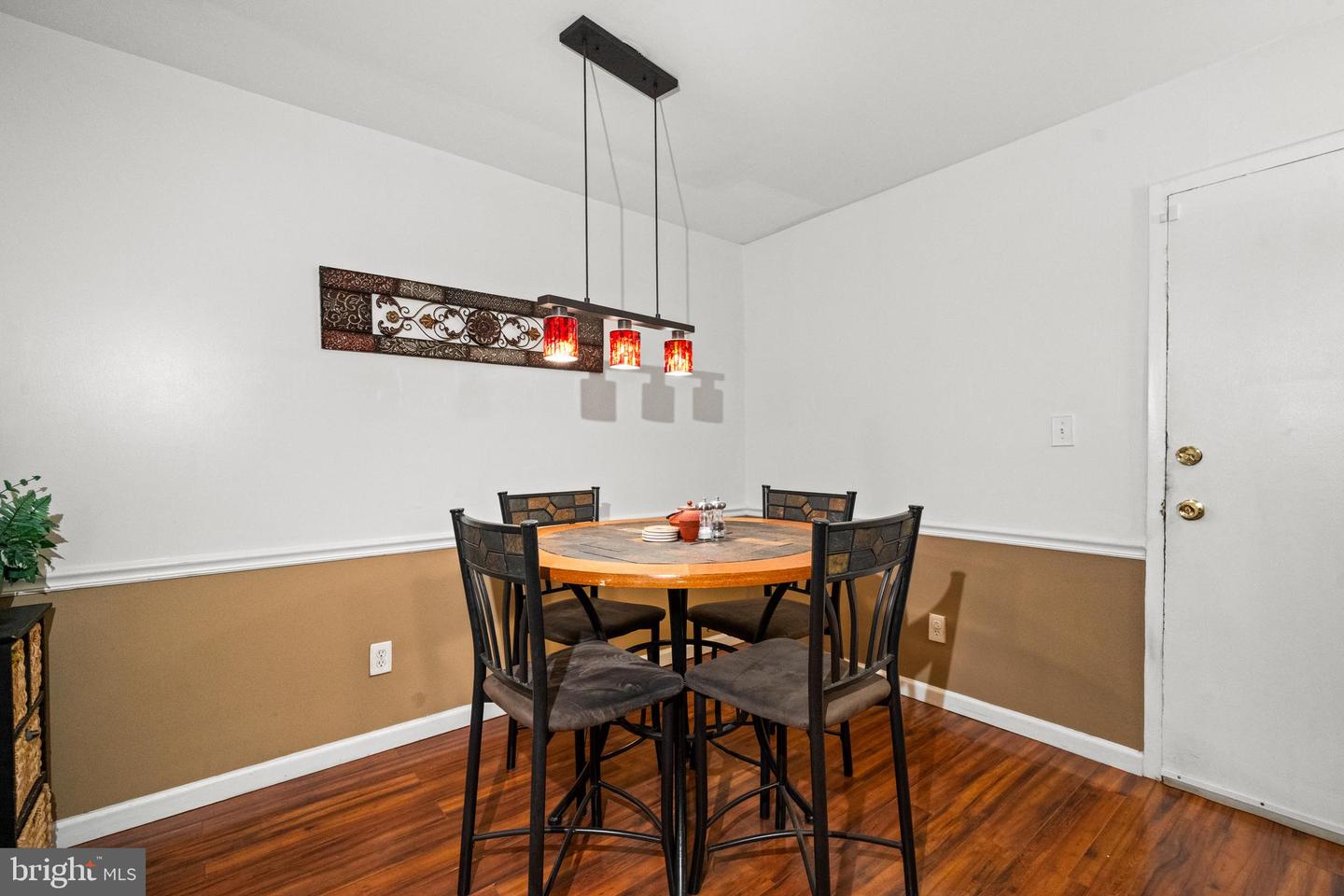 5907L NOBLESTOWN RD #72, SPRINGFIELD, Virginia 22152, 2 Bedrooms Bedrooms, ,1 BathroomBathrooms,Residential,For sale,5907L NOBLESTOWN RD #72,VAFX2243676 MLS # VAFX2243676