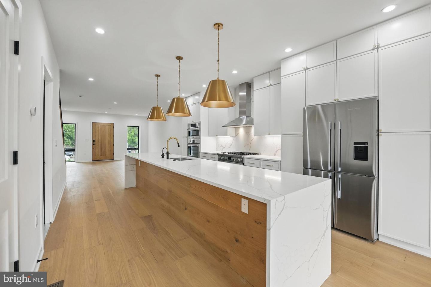 3802 T ST NW, WASHINGTON, District Of Columbia 20007, 6 Bedrooms Bedrooms, ,4 BathroomsBathrooms,Residential,For sale,3802 T ST NW,DCDC2202964 MLS # DCDC2202964
