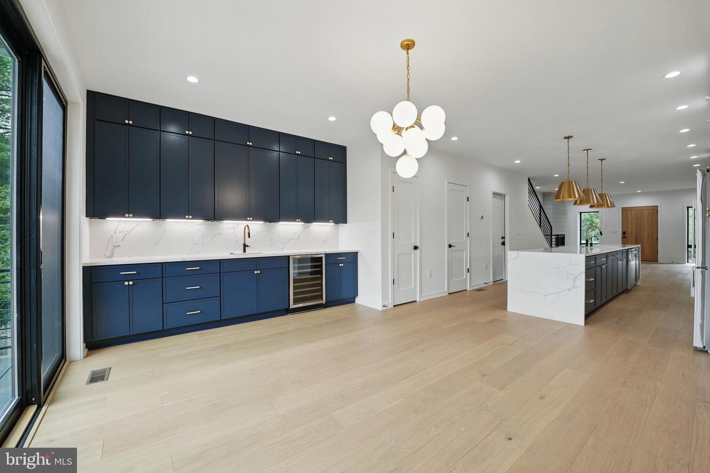 3802 T ST NW, WASHINGTON, District Of Columbia 20007, 6 Bedrooms Bedrooms, ,4 BathroomsBathrooms,Residential,For sale,3802 T ST NW,DCDC2202964 MLS # DCDC2202964