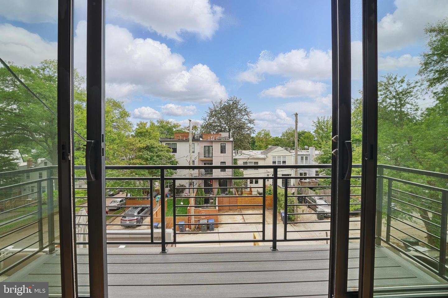 3802 T ST NW, WASHINGTON, District Of Columbia 20007, 6 Bedrooms Bedrooms, ,4 BathroomsBathrooms,Residential,For sale,3802 T ST NW,DCDC2202964 MLS # DCDC2202964