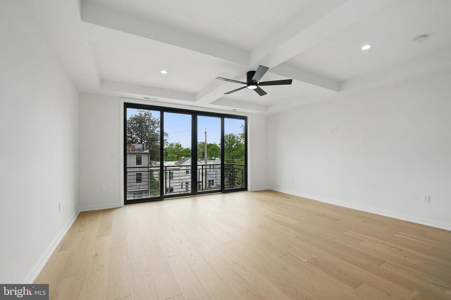 3802 T ST NW, WASHINGTON, District Of Columbia 20007, 6 Bedrooms Bedrooms, ,4 BathroomsBathrooms,Residential,For sale,3802 T ST NW,DCDC2202964 MLS # DCDC2202964