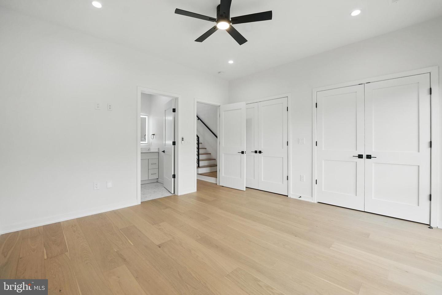 3802 T ST NW, WASHINGTON, District Of Columbia 20007, 6 Bedrooms Bedrooms, ,4 BathroomsBathrooms,Residential,For sale,3802 T ST NW,DCDC2202964 MLS # DCDC2202964