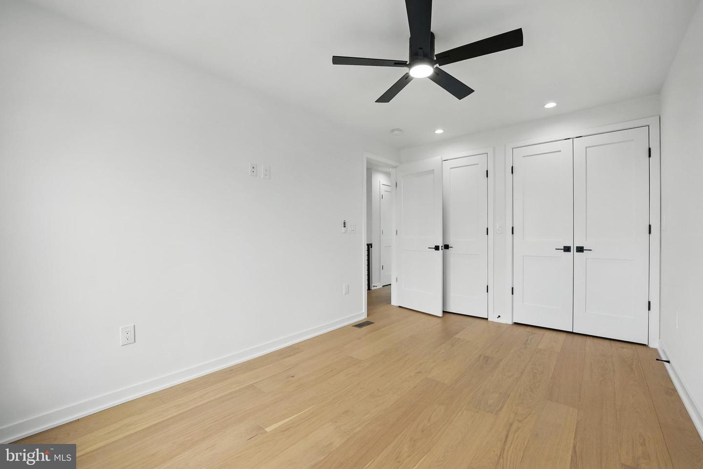 3802 T ST NW, WASHINGTON, District Of Columbia 20007, 6 Bedrooms Bedrooms, ,4 BathroomsBathrooms,Residential,For sale,3802 T ST NW,DCDC2202964 MLS # DCDC2202964