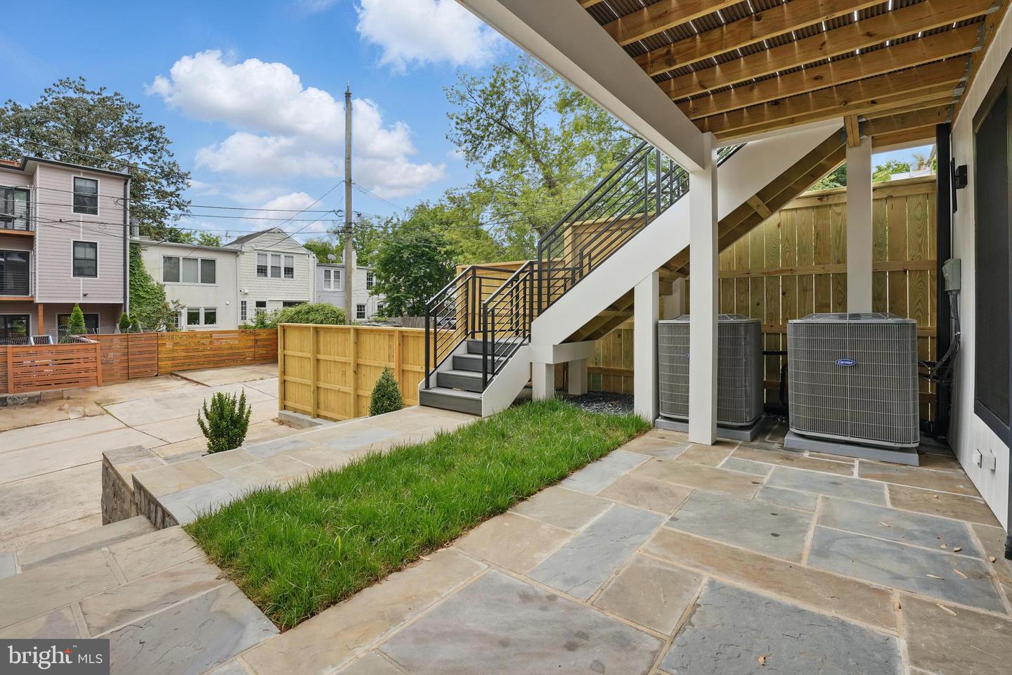 3802 T ST NW, WASHINGTON, District Of Columbia 20007, 6 Bedrooms Bedrooms, ,4 BathroomsBathrooms,Residential,For sale,3802 T ST NW,DCDC2202964 MLS # DCDC2202964