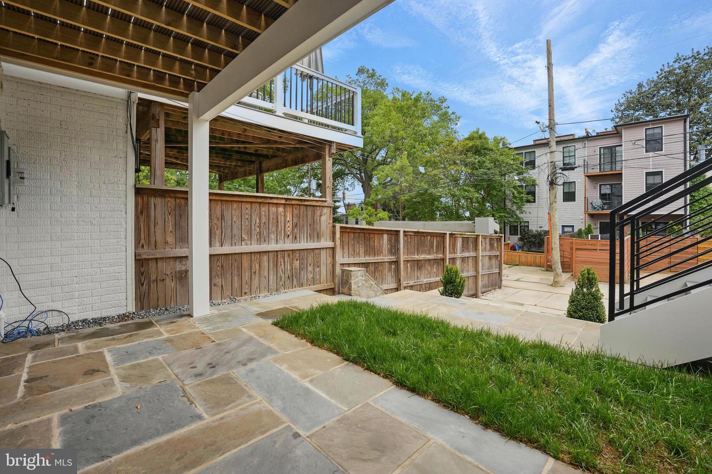 3802 T ST NW, WASHINGTON, District Of Columbia 20007, 6 Bedrooms Bedrooms, ,4 BathroomsBathrooms,Residential,For sale,3802 T ST NW,DCDC2202964 MLS # DCDC2202964