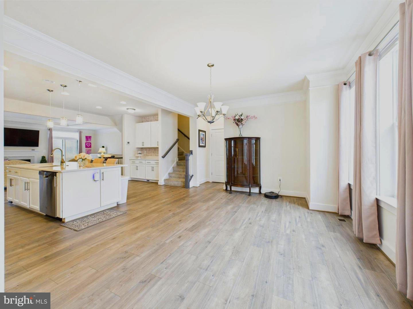 4737 EARL FLANAGAN WAY, ALEXANDRIA, Virginia 22309, 3 Bedrooms Bedrooms, 9 Rooms Rooms,3 BathroomsBathrooms,Residential,For sale,4737 EARL FLANAGAN WAY,VAFX2243722 MLS # VAFX2243722