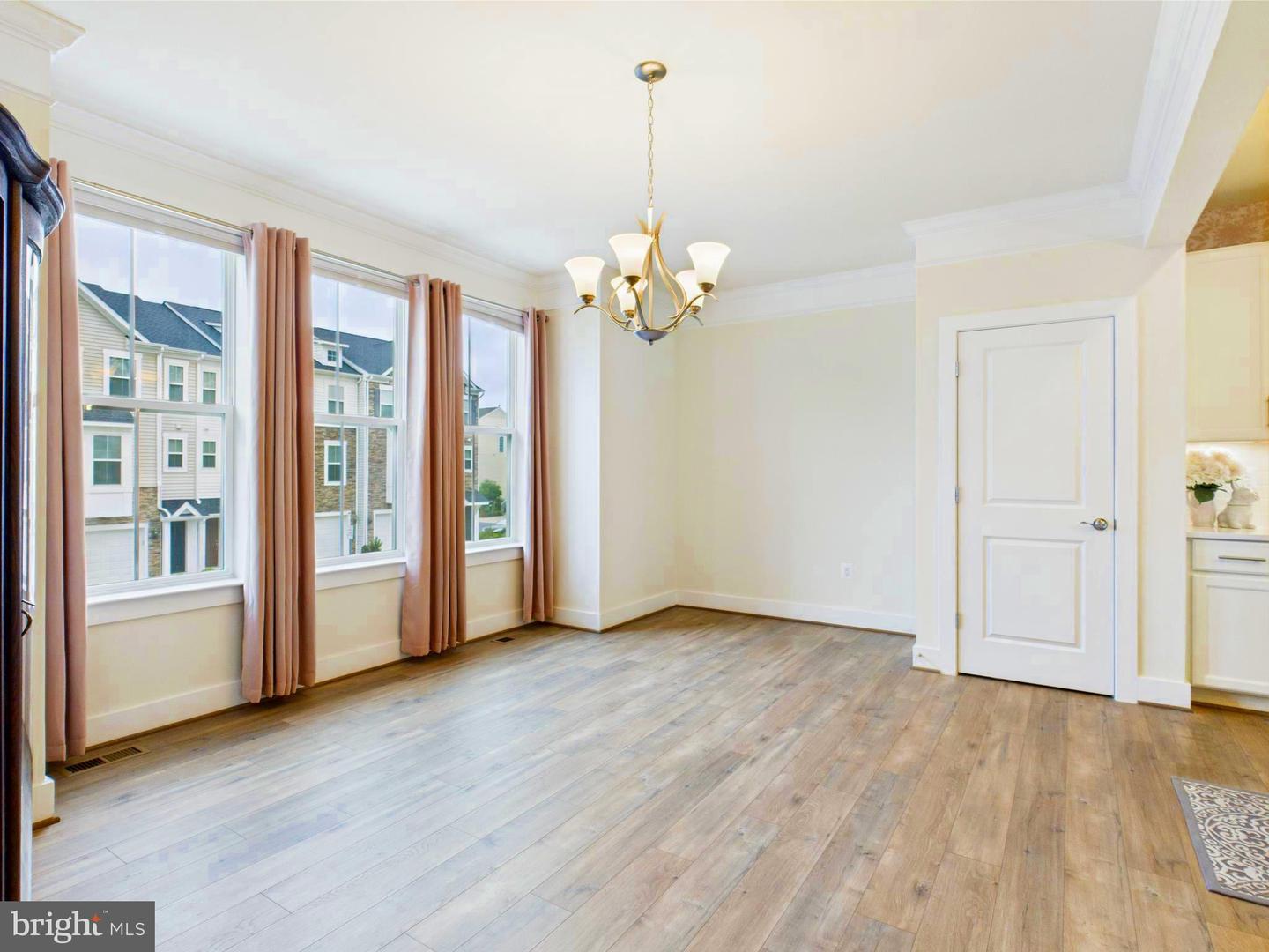 4737 EARL FLANAGAN WAY, ALEXANDRIA, Virginia 22309, 3 Bedrooms Bedrooms, 9 Rooms Rooms,3 BathroomsBathrooms,Residential,For sale,4737 EARL FLANAGAN WAY,VAFX2243722 MLS # VAFX2243722