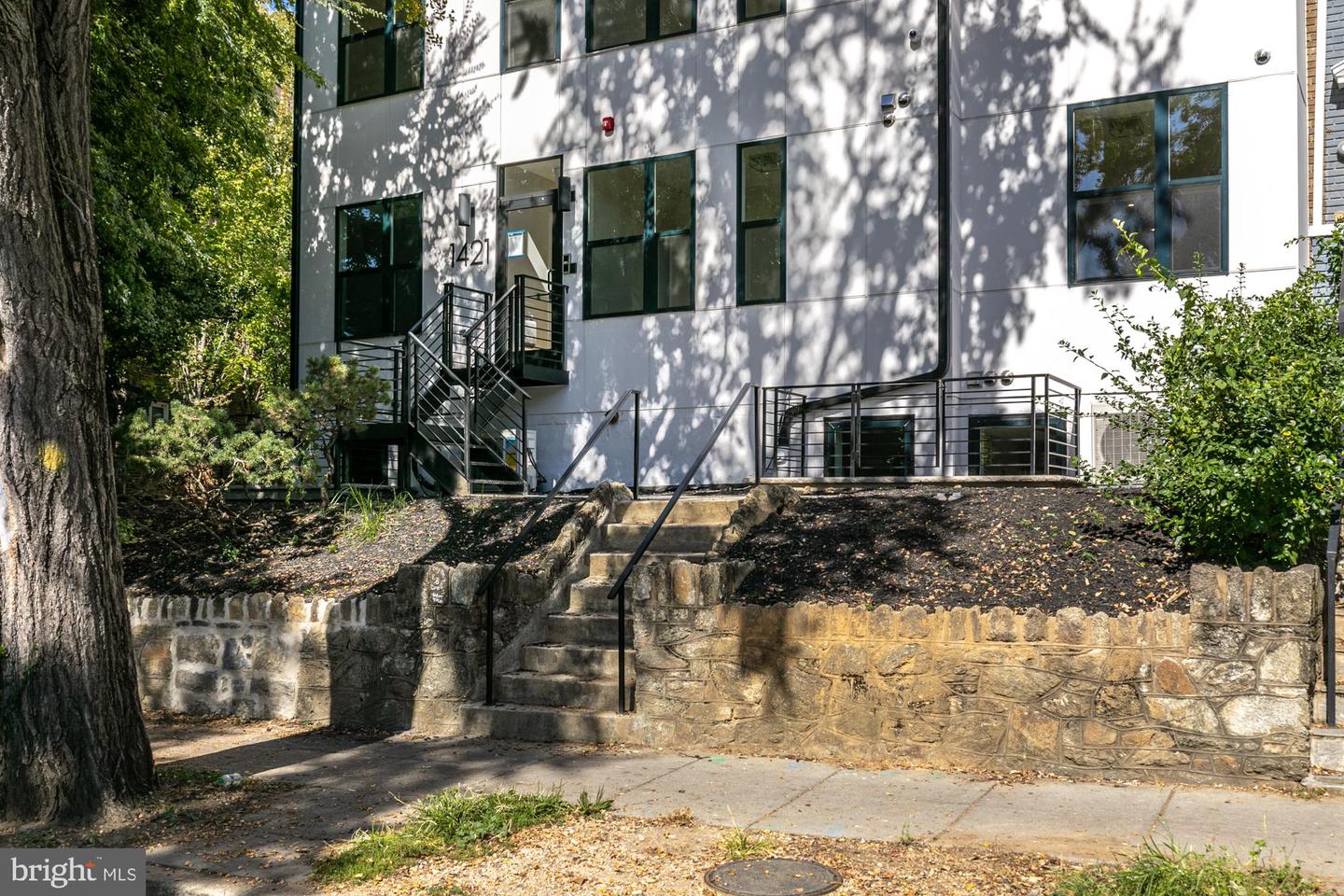 1421 SPRING RD NW #C02, WASHINGTON, District Of Columbia 20010, 1 Bedroom Bedrooms, ,1 BathroomBathrooms,Residential,For sale,1421 SPRING RD NW #C02,DCDC2202854 MLS # DCDC2202854