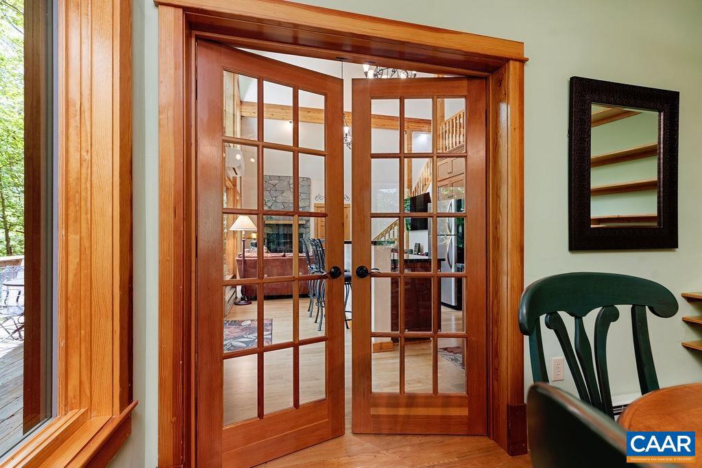 26 PINE SISKIN LN, WINTERGREEN RESORT, Virginia 22967, 3 Bedrooms Bedrooms, ,3 BathroomsBathrooms,Residential,For sale,26 PINE SISKIN LN,665055 MLS # 665055