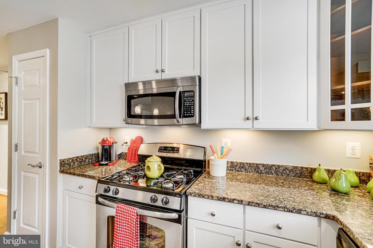 4149 S FOUR MILE RUN DR #201, ARLINGTON, Virginia 22204, 1 Bedroom Bedrooms, ,1 BathroomBathrooms,Residential,For sale,4149 S FOUR MILE RUN DR #201,VAAR2058344 MLS # VAAR2058344