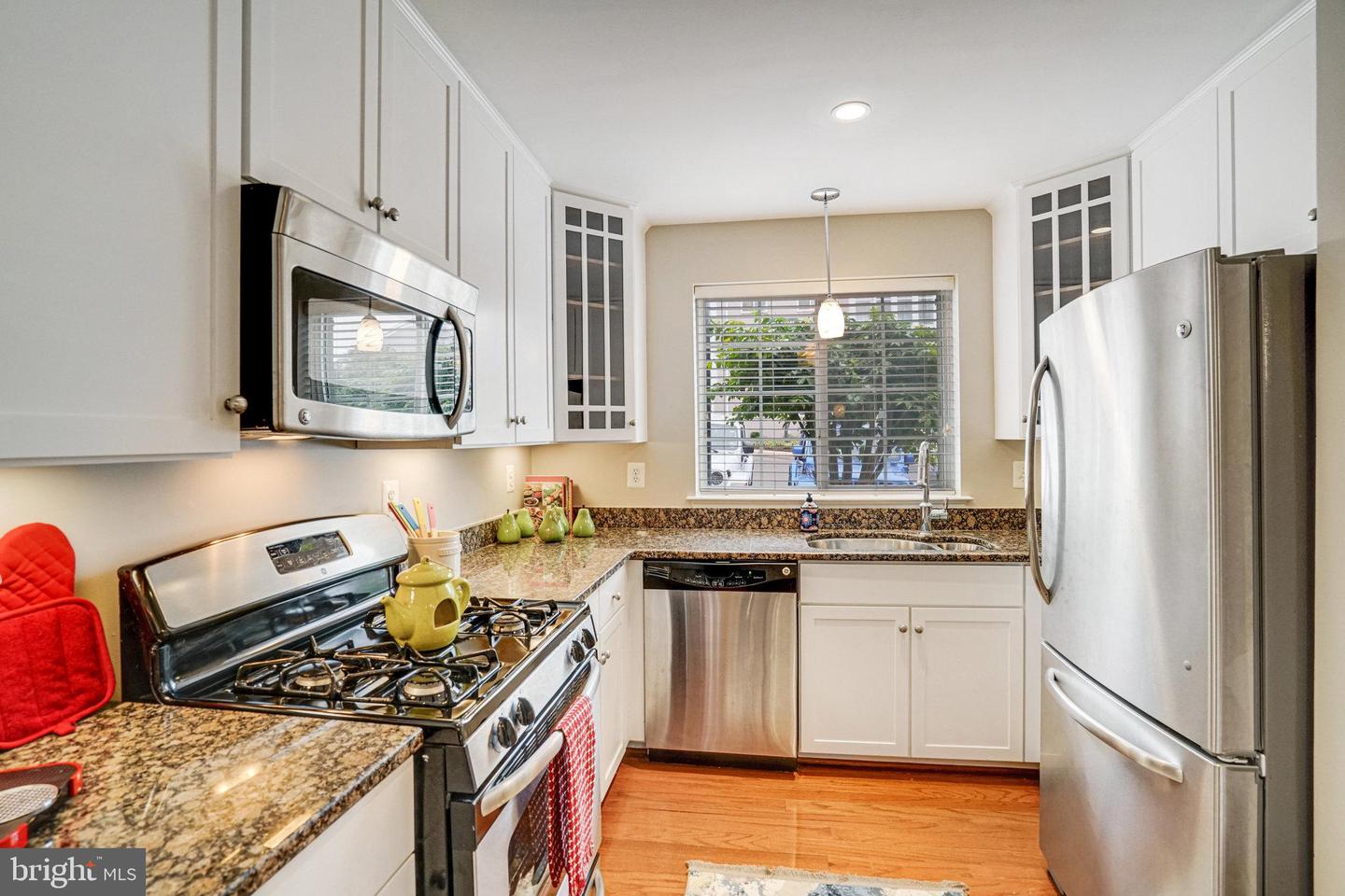 4149 S FOUR MILE RUN DR #201, ARLINGTON, Virginia 22204, 1 Bedroom Bedrooms, ,1 BathroomBathrooms,Residential,For sale,4149 S FOUR MILE RUN DR #201,VAAR2058344 MLS # VAAR2058344