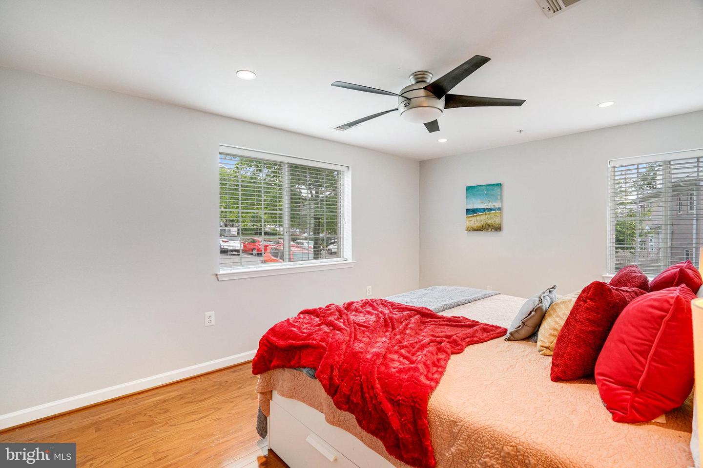 4149 S FOUR MILE RUN DR #201, ARLINGTON, Virginia 22204, 1 Bedroom Bedrooms, ,1 BathroomBathrooms,Residential,For sale,4149 S FOUR MILE RUN DR #201,VAAR2058344 MLS # VAAR2058344