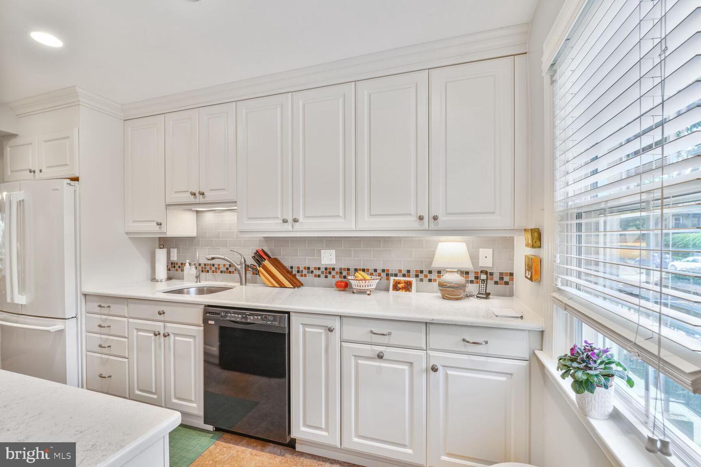 706 6TH ST SW, WASHINGTON, District Of Columbia 20024, 3 Bedrooms Bedrooms, ,2 BathroomsBathrooms,Residential,For sale,706 6TH ST SW,DCDC2203140 MLS # DCDC2203140