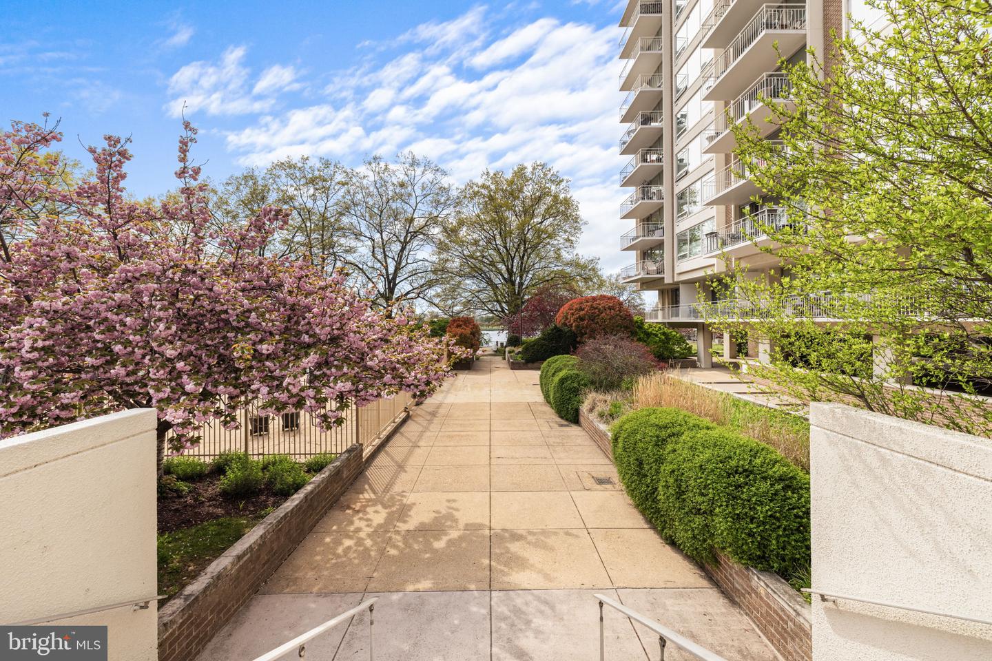 1435 4TH ST SW #B513, WASHINGTON, District Of Columbia 20024, 1 Bedroom Bedrooms, ,1 BathroomBathrooms,Residential,For sale,1435 4TH ST SW #B513,DCDC2202988 MLS # DCDC2202988
