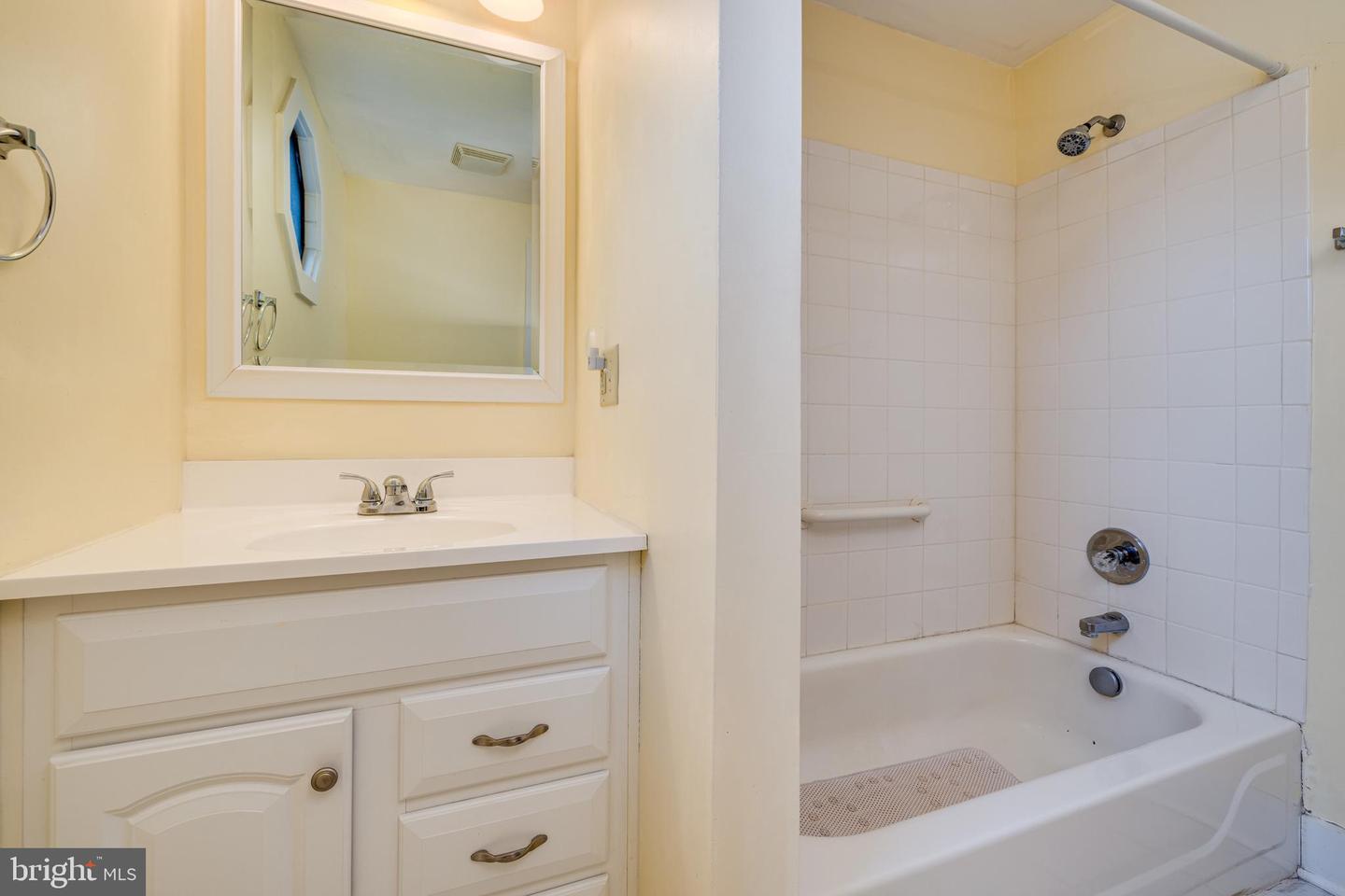 220 MECHANIC ST, LURAY, Virginia 22835, 3 Bedrooms Bedrooms, ,2 BathroomsBathrooms,Residential,For sale,220 MECHANIC ST,VAPA2004968 MLS # VAPA2004968