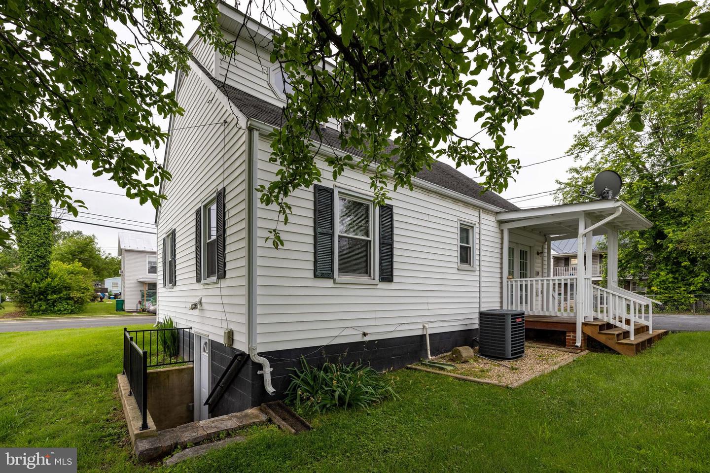 220 MECHANIC ST, LURAY, Virginia 22835, 3 Bedrooms Bedrooms, ,2 BathroomsBathrooms,Residential,For sale,220 MECHANIC ST,VAPA2004968 MLS # VAPA2004968