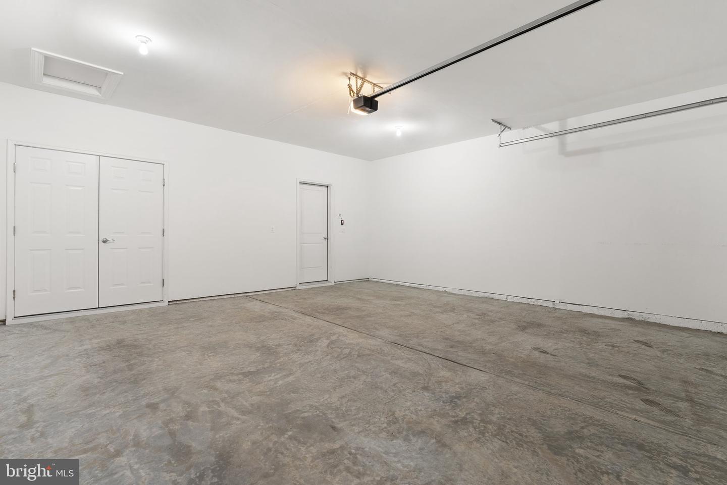118 MILKWEED DR, LAKE FREDERICK, Virginia 22630, 2 Bedrooms Bedrooms, ,2 BathroomsBathrooms,Residential,For sale,118 MILKWEED DR,VAFV2034522 MLS # VAFV2034522