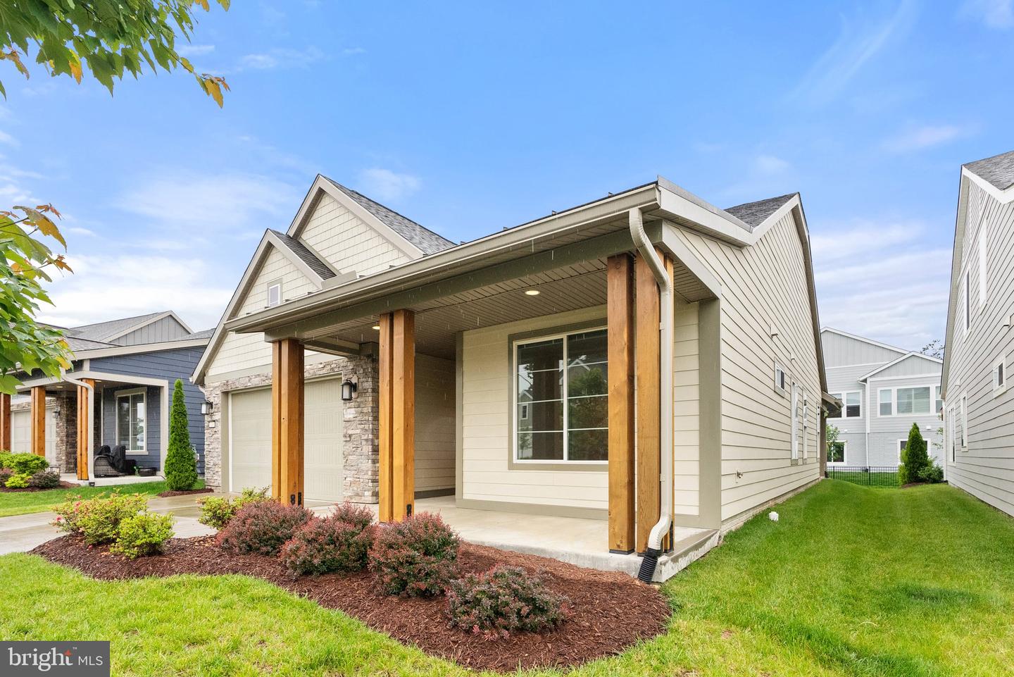 118 MILKWEED DR, LAKE FREDERICK, Virginia 22630, 2 Bedrooms Bedrooms, ,2 BathroomsBathrooms,Residential,For sale,118 MILKWEED DR,VAFV2034522 MLS # VAFV2034522