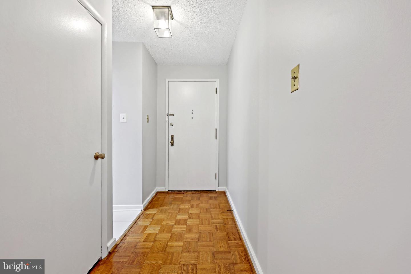 2141 P ST NW #401, WASHINGTON, District Of Columbia 20037, 1 Bedroom Bedrooms, ,1 BathroomBathrooms,Residential,For sale,2141 P ST NW #401,DCDC2202986 MLS # DCDC2202986